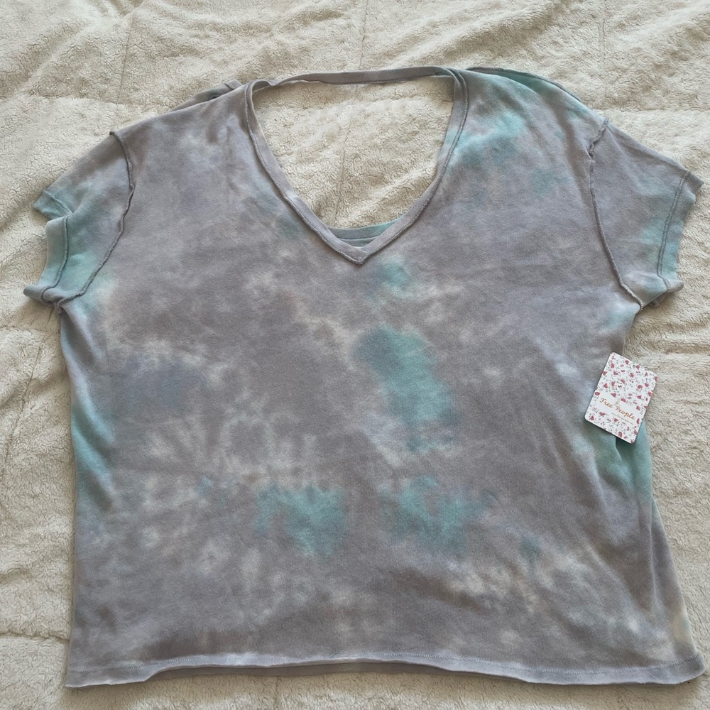 🧚‍♀️✨FREE PEOPLE Tie Dye V-Neck Size M - Picture 5 of 9